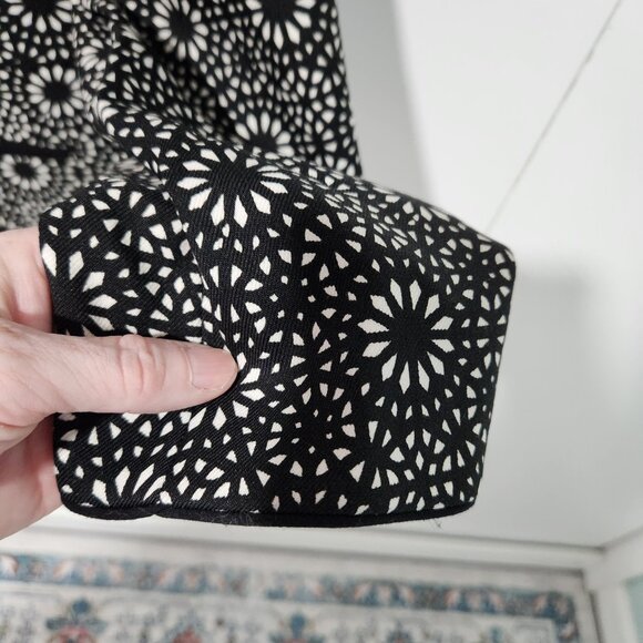 Nine West Collarless Open Front Black  White Long Sleeve Blazer Jacket- Size 12 - Picture 5 of 6